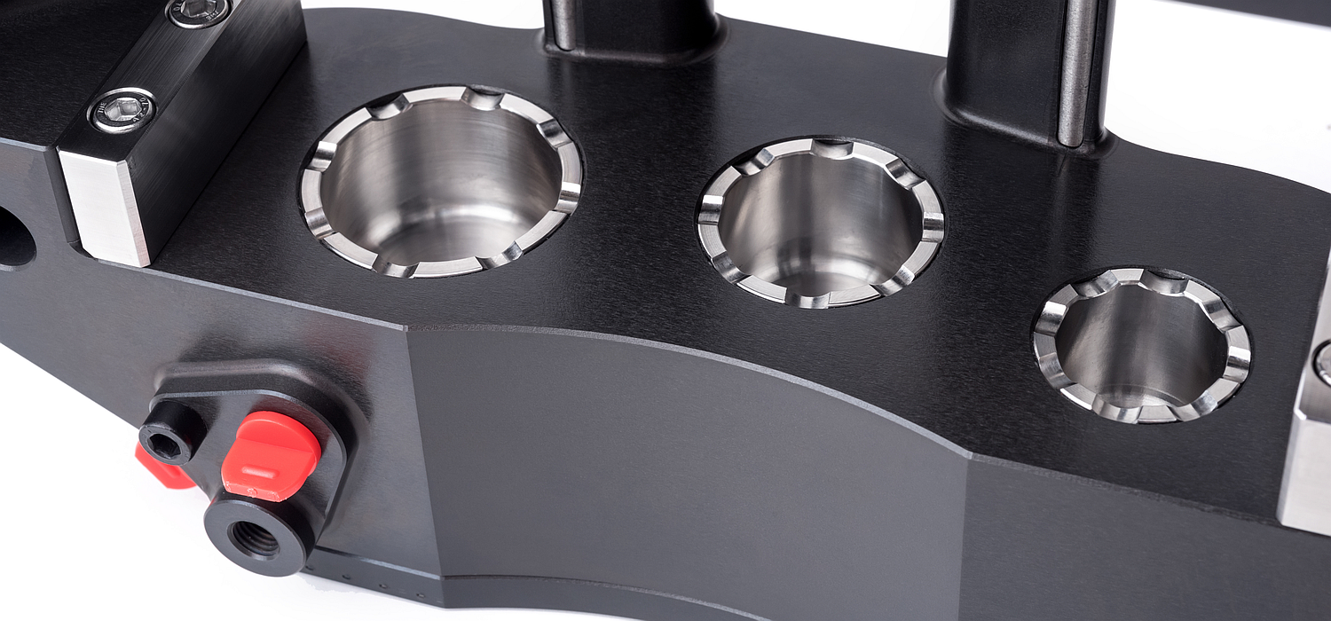 Powerbrake R-Line Race Caliper (liquid-cooled)
